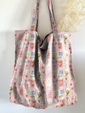 Cute Vintage Photo Frame Floral Print Linen Tote Bag